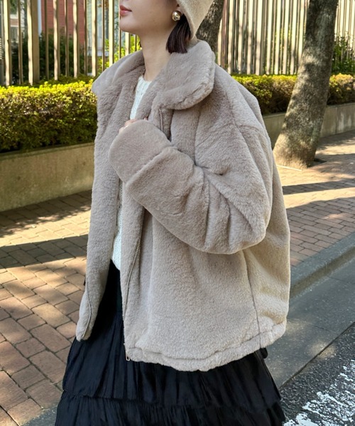 CLEA（クレア）の「フェイクファーブルゾン（ブルゾン・レディース・アイボリー/ライトグレー/モカ・FREE）」の3枚目の写真