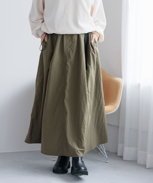 LEPSIM(レプシィム)の「ベルト付きギャザースカート 989939(スカート・レディース・アイボリー/ブラック/カーキ・FREE)」の17枚目の写真