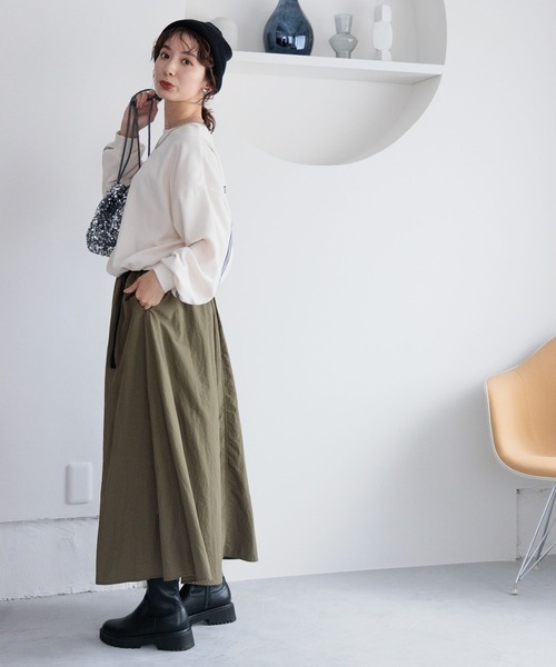 LEPSIM(レプシィム)の「ベルト付きギャザースカート 989939(スカート・レディース・アイボリー/ブラック/カーキ・FREE)」の21枚目の写真