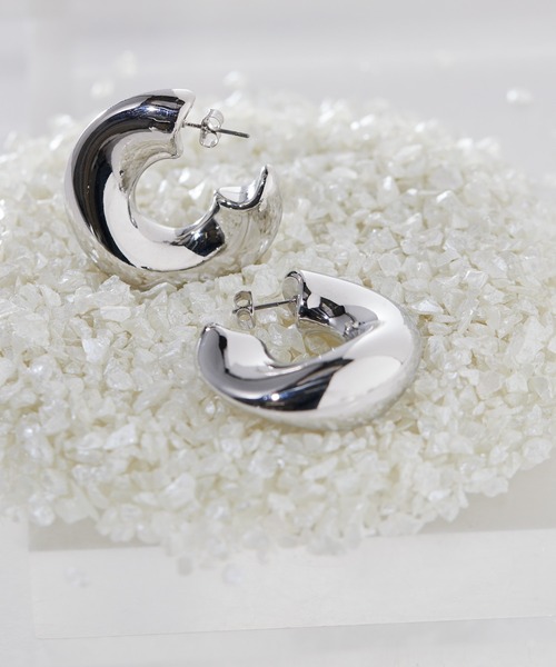 GALLARDAGALANTE（ガリャルダガランテ）の「ボリュームフープピアス（ピアス（両耳用）・レディース・ゴールド/シルバー・FREE）」の2枚目の写真