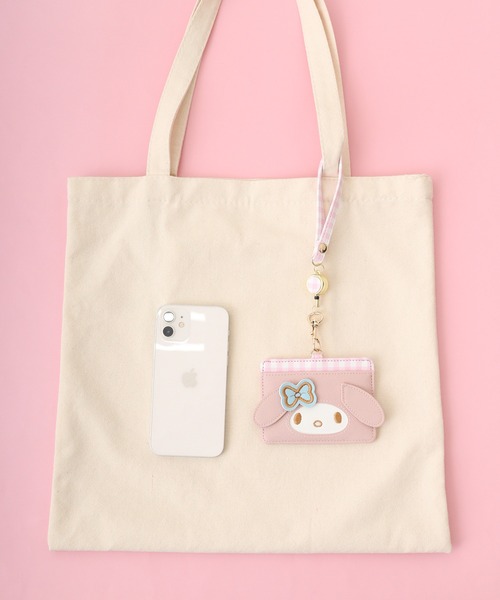 sanrio(サンリオ)の「JUNESELECT サンリオ リール付きパスケース(パスケース・レディース・F/C/D/E/B/A・FREE)」の1枚目の写真