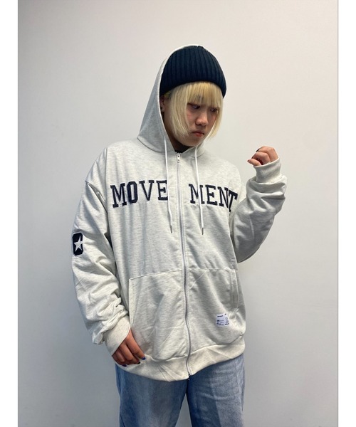 DEVICE（デバイス）の「オーバーサイズ フロント カレッジロゴ フーディパーカー（パーカー・レディース・グレー・FREE）」の6枚目の写真