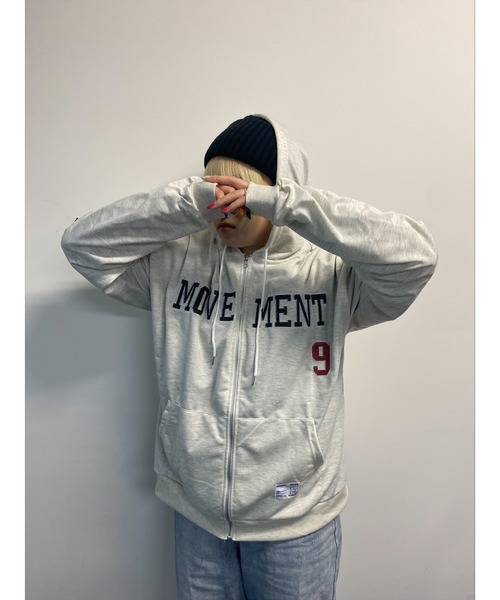 DEVICE（デバイス）の「オーバーサイズ フロント カレッジロゴ フーディパーカー（パーカー・レディース・グレー・FREE）」の7枚目の写真