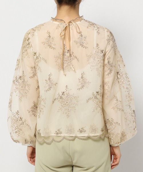 mysty woman（ミスティウーマン）の「フローラル刺繍ロングスリーブブラウス　105080（シャツ/ブラウス・レディース・モカ/ブルー系その他/アイボリー/ピンクベージュ・FREE）」の19枚目の写真