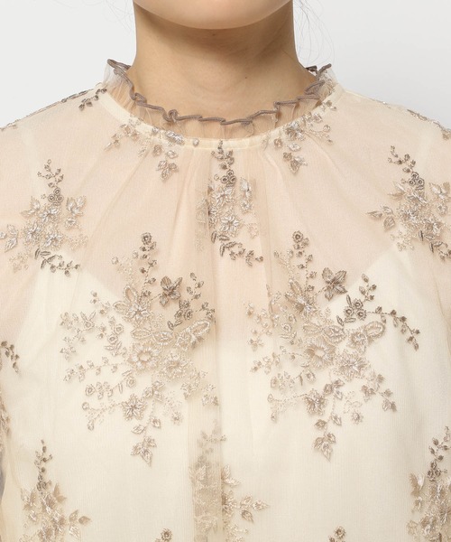 mysty woman（ミスティウーマン）の「フローラル刺繍ロングスリーブブラウス　105080（シャツ/ブラウス・レディース・モカ/ブルー系その他/アイボリー/ピンクベージュ・FREE）」の21枚目の写真