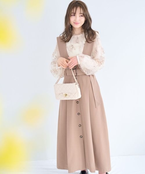 mysty woman（ミスティウーマン）の「フローラル刺繍ロングスリーブブラウス　105080（シャツ/ブラウス・レディース・モカ/ブルー系その他/アイボリー/ピンクベージュ・FREE）」の6枚目の写真