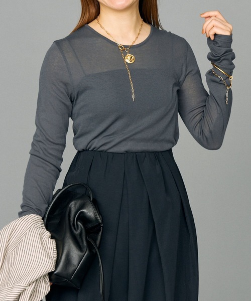 BABYLONE（バビロン）の「シアーフライスクルーネックプルオーバー（Tシャツ/カットソー・レディース・オフホワイト/チャコール/サーモンピンク・フリー）」の3枚目の写真