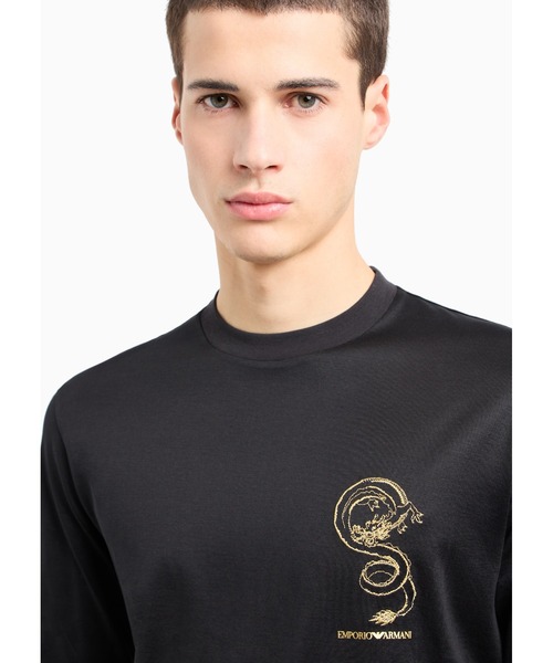 EMPORIO ARMANI（エンポリオアルマーニ）の「【エンポリオ アルマーニ】ASV 春節 トップス リヨセル混紡ジャージー ドラゴン刺繍（Tシャツ/カットソー・メンズ・ブラック・LARGE/MEDIUM/SMALL/X-LARGE/X-SMALL）」の6枚目の写真