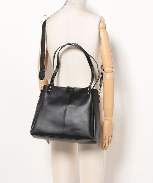 TONE SELECT GOODS(トーンセレクトグッズ)の「urbanfemine./A4サイズ収納 PU 横長トートバッグ U7189(トートバッグ・レディース・ブラック/ブラウン/ホワイト/ベージュ・FREE)」の5枚目の写真