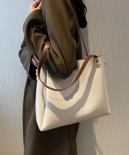 TONE SELECT GOODS(トーンセレクトグッズ)の「urbanfemine./A4サイズ収納 PU 横長トートバッグ U7189(トートバッグ・レディース・ブラック/ブラウン/ホワイト/ベージュ・FREE)」の2枚目の写真