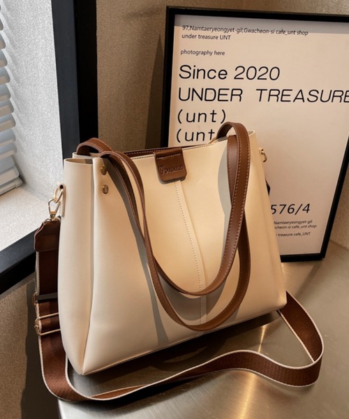 TONE SELECT GOODS(トーンセレクトグッズ)の「urbanfemine./A4サイズ収納 PU 横長トートバッグ U7189(トートバッグ・レディース・ブラック/ブラウン/ホワイト/ベージュ・FREE)」の11枚目の写真