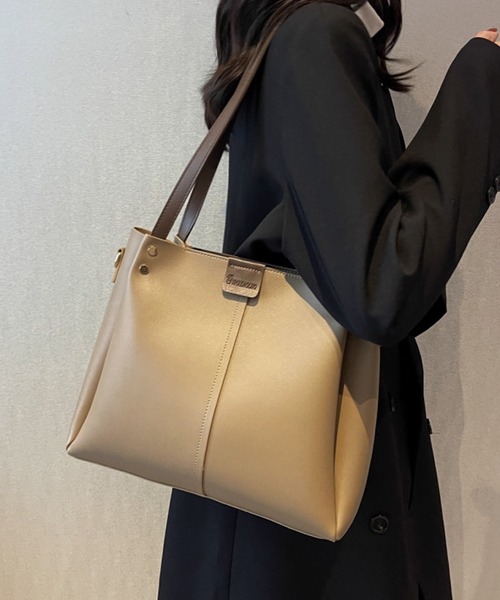 TONE SELECT GOODS(トーンセレクトグッズ)の「urbanfemine./A4サイズ収納 PU 横長トートバッグ U7189(トートバッグ・レディース・ブラック/ブラウン/ホワイト/ベージュ・FREE)」の16枚目の写真