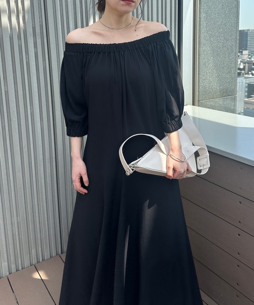 solleim（ソルレム）の「オフショルリネンAラインボリュームワンピース（ワンピース・レディース・ベージュ/ブラック/オフホワイト・M）」の5枚目の写真