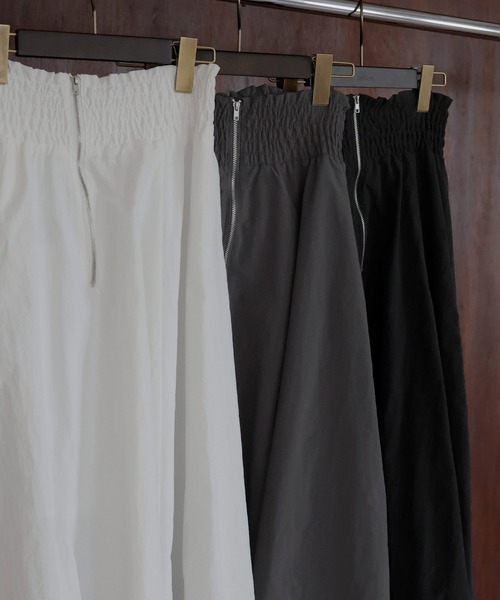 hellam(へラム)の「ギャザーフレアZIPスカート(スカート・レディース・ブラック/チャコール/ホワイト・FREE)」の21枚目の写真