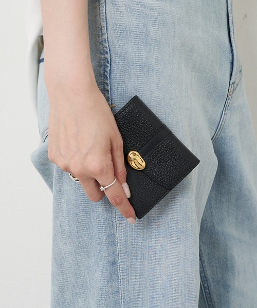 gemeil（ジェムイル）の「ラウンドフラップミニウォレット(SO-391