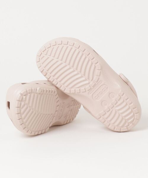 厚底 crocs クロックス サンダル クラシック クロッグ ベージュ 24㎝ crocs クロックス クラシック クロッグ CLASSIC CLOG SHITAKE