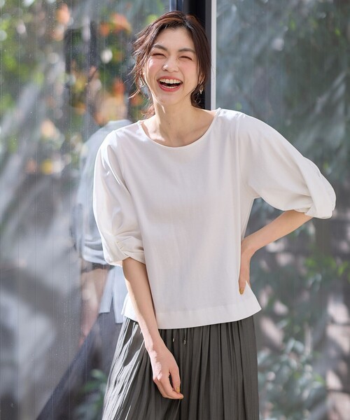 ANY(エニィ)の「シルケットスムース タックスリーブプルオーバー(Tシャツ/カットソー・レディース・ベージュ系/オールドローズ系/ブルー系/スモーキーグリーン系/アイボリー系/ネイビー系・2/3)」の19枚目の写真