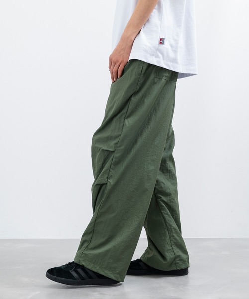 JUNRED(ジュンレッド)の「ナイロンワッシャーパラシュートパンツ(カーゴパンツ・メンズ・カーキ/ブラック/グレー・M/L)」の15枚目の写真