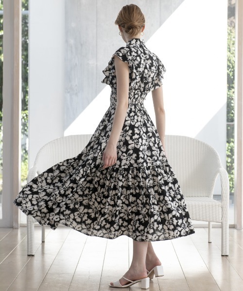 春服　フリルシャツワンピース　ミーアンドミークチュール AND COUTURE（アンドクチュール）の「フリルシャツシャーリング