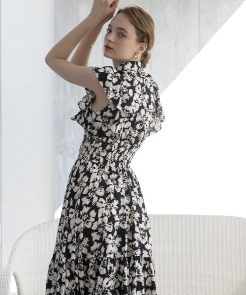 AND COUTURE（アンドクチュール）の「フリルシャツシャーリング