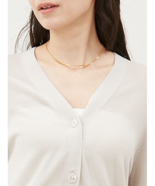 Mila Owen（ミラオーウェン）の「シェル釦ハイゲージボックスカーディガン【手洗い可能】（カーディガン/ボレロ・レディース・パープル/ライム/ライトグレー/ブラック/ライトベージュ/キャメル/レッド・0/1）」の18枚目の写真