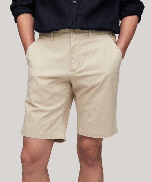 トミーヒルフィガー ホワイトショートパンツ ホワイト（白）系 Tommy Hilfiger(トミーヒルフィガー) ハーフ