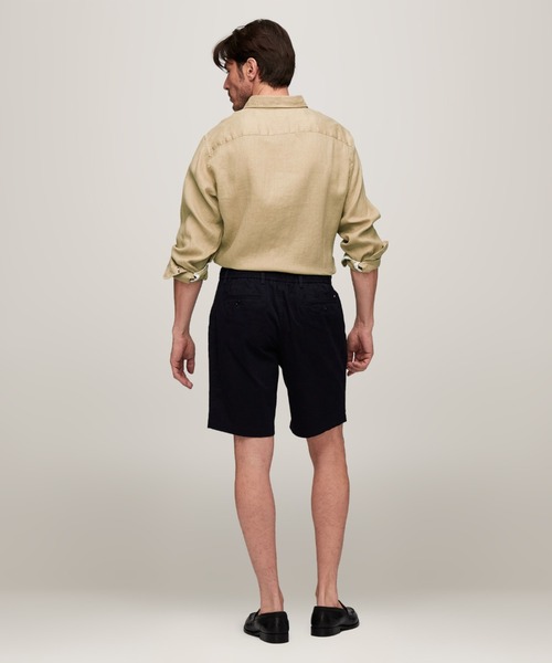 TOMMY HILFIGER(トミーヒルフィガー)の「【Safari掲載】ハーレム1/2エンブレムショートパンツ(その他パンツ・メンズ・ホワイト/ベージュ/ネイビー・30inch/32inch/34inch/36inch/28inch)」の4枚目の写真