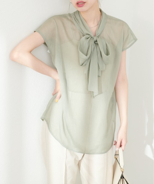 natural couture(ナチュラルクチュール)の「フレンチスリーブボータイブラウス(シャツ/ブラウス・レディース・ネイビー/ミント/その他1/ドット・FREE)」の1枚目の写真