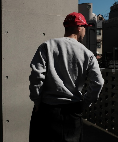 TOWNCRAFT（タウンクラフト）の「【TOWN CRAFT　タウンクラフト】PIGMENT CREW SWEAT　スウェット（スウェット・メンズ・スミクロ/エメラルド/グレー/レッド/ダークグリーン・MEDIUM/LARGE/X-LARGE/XX-LARGE）」の6枚目の写真