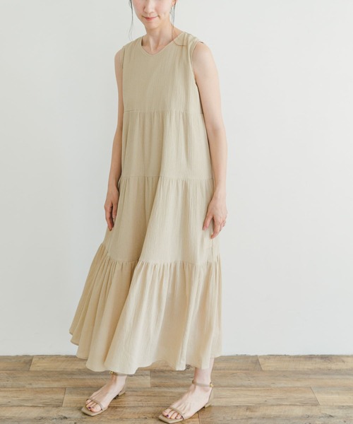 ITEMS URBANRESEARCH（アイテムズ アーバンリサーチ）の「ヨウリュウティアードノースリワンピース（ワンピース・レディース・ブルー/ライトベージュ/ブラック・FREE）」の10枚目の写真