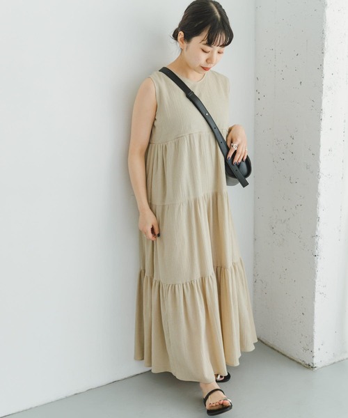 ITEMS URBANRESEARCH（アイテムズ アーバンリサーチ）の「ヨウリュウティアードノースリワンピース（ワンピース・レディース・ブルー/ライトベージュ/ブラック・FREE）」の7枚目の写真