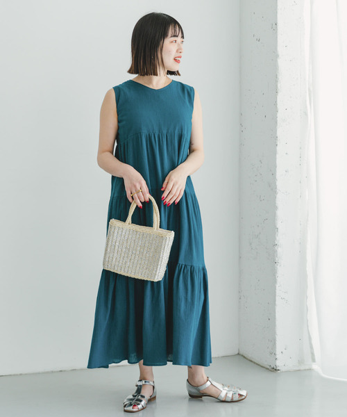 ITEMS URBANRESEARCH（アイテムズ アーバンリサーチ）の「ヨウリュウティアードノースリワンピース（ワンピース・レディース・ブルー/ライトベージュ/ブラック・FREE）」の19枚目の写真