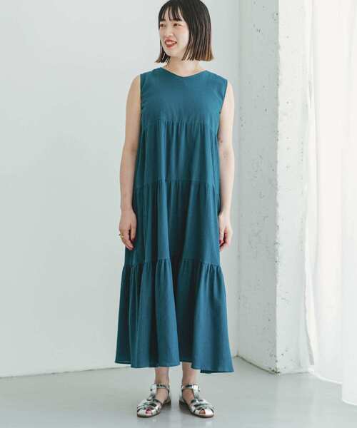 ITEMS URBANRESEARCH（アイテムズ アーバンリサーチ）の「ヨウリュウティアードノースリワンピース（ワンピース・レディース・ブルー/ライトベージュ/ブラック・FREE）」の22枚目の写真