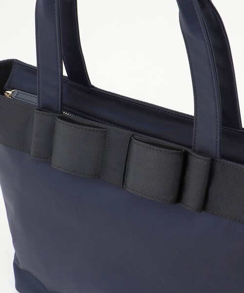 TOCCA(トッカ)の「RIBBON BRICK A4TOTE トートバッグ(トートバッグ・レディース・ネイビー系/ブラック系/ベージュ系/ライトグレー系・F)」の8枚目の写真