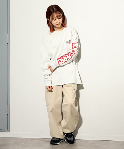 Tom&Jerry(トムアンドジェリー)の「【Tom & Jerry/トム & ジェリー】袖刺繍ロゴ トム&ジェリー ロングスリーブTシャツ(Tシャツ/カットソー・メンズ・オートミール/スミクロ・LL/L/M)」の15枚目の写真