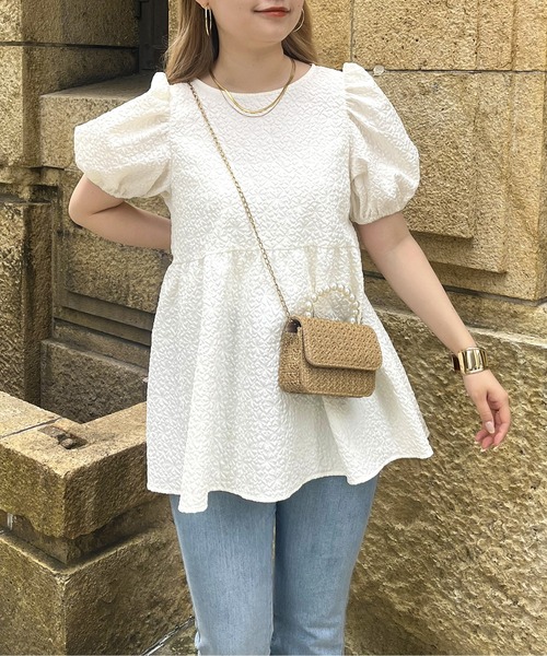 prose verse(プロズヴェール)の「バックリボンフラワージャガードペプラムブラウス(シャツ/ブラウス・レディース・ブラック/オフホワイト・MEDIUM/LARGE)」の6枚目の写真