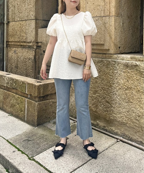 prose verse(プロズヴェール)の「バックリボンフラワージャガードペプラムブラウス(シャツ/ブラウス・レディース・ブラック/オフホワイト・MEDIUM/LARGE)」の17枚目の写真