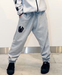 Athletic pants