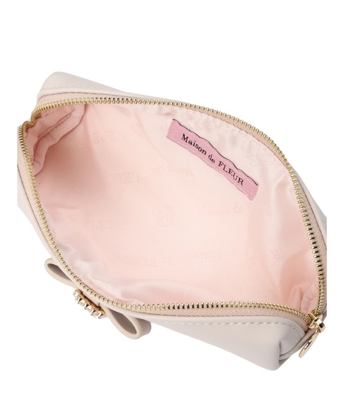 Maison de FLEUR(メゾンドフルール)の「パールビジュー合皮リボンロングポーチ(ポーチ・レディース・ブラック/ピンク系その他3/ピンク・FREE)」の12枚目の写真