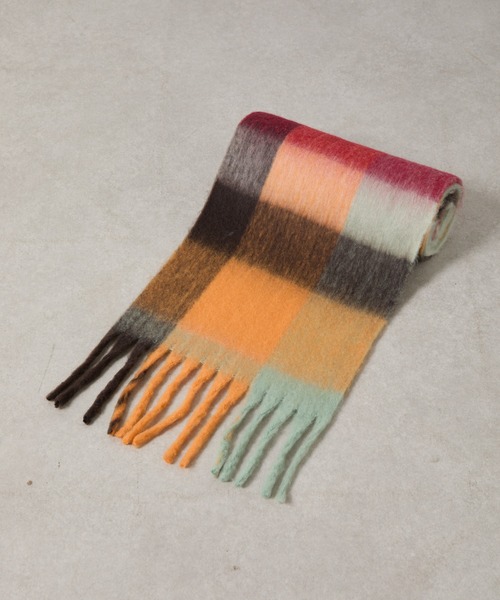COLONY 2139(コロニートゥーワンスリーナイン)の「チェック柄フェイクウールマフラー(マフラー・レディース・オレンジ/イエロー/ピンク/グレー・FREE)」の9枚目の写真