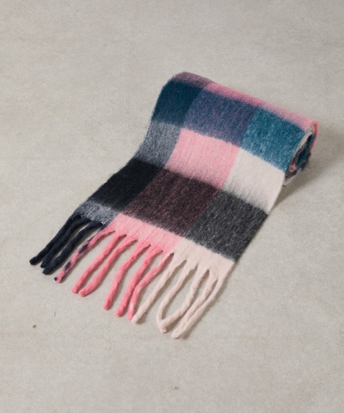 COLONY 2139(コロニートゥーワンスリーナイン)の「チェック柄フェイクウールマフラー(マフラー・レディース・オレンジ/イエロー/ピンク/グレー・FREE)」の8枚目の写真