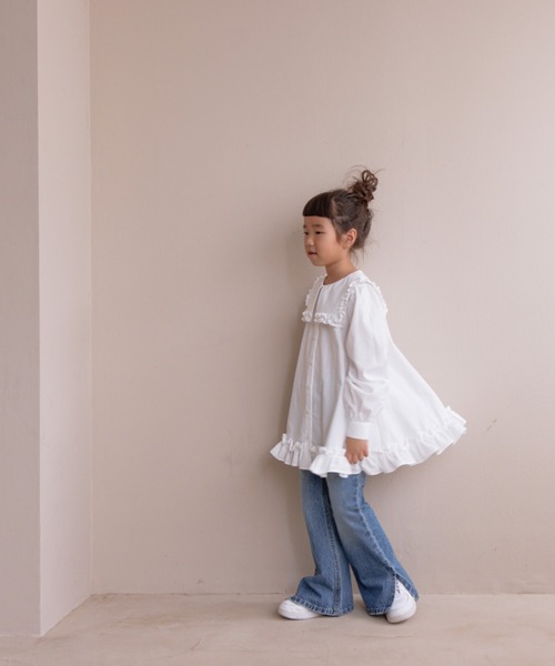 LOWRYS FARM（ローリーズファーム）の「ＣＯＮＥデニムフレアパンツ　131389（デニムパンツ・キッズ・ブラック/ブルー・150cm/140cm/130cm/120cm/110cm）」の18枚目の写真