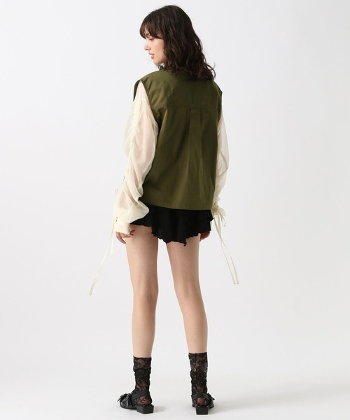 FOREVER 21（フォーエバー トゥエンティーワン）の「【2024FW】ユーティリティベスト（ベスト・レディース・ブラック/カーキ・FREE）」の7枚目の写真