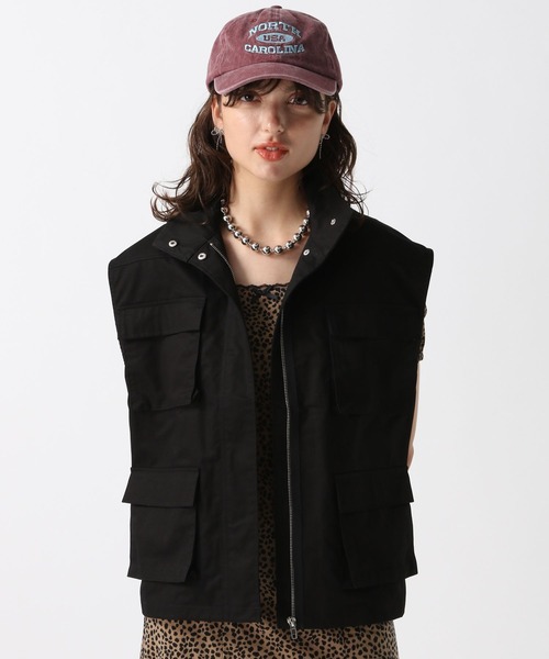 FOREVER 21（フォーエバー トゥエンティーワン）の「【2024FW】ユーティリティベスト（ベスト・レディース・ブラック/カーキ・FREE）」の14枚目の写真