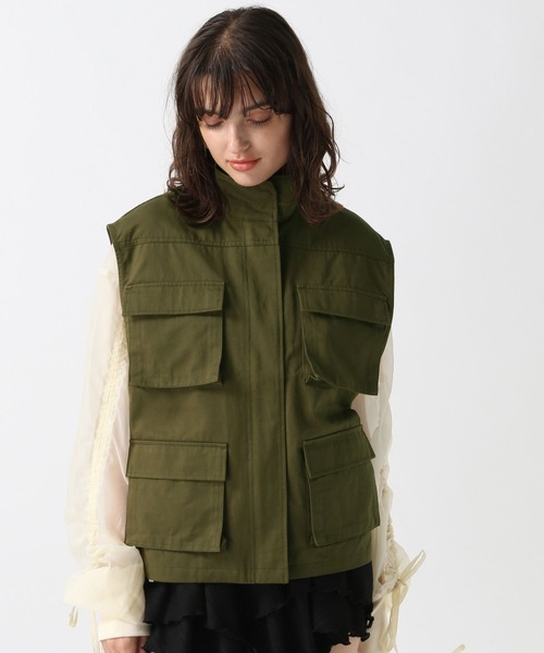 FOREVER 21（フォーエバー トゥエンティーワン）の「【2024FW】ユーティリティベスト（ベスト・レディース・ブラック/カーキ・FREE）」の3枚目の写真
