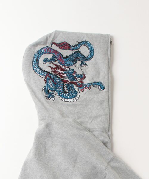 A BATHING APE（アベイシングエイプ）の「TIGER AND DRAGON