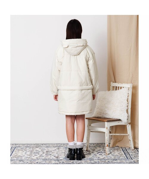 algy(アルジー)の「【保温・撥水】クマミミメニWAYアウター(ダウンジャケット/コート・キッズ・ブラック/アイボリー・XX-SMALL/X-SMALL/SMALL/MEDIUM)」の21枚目の写真