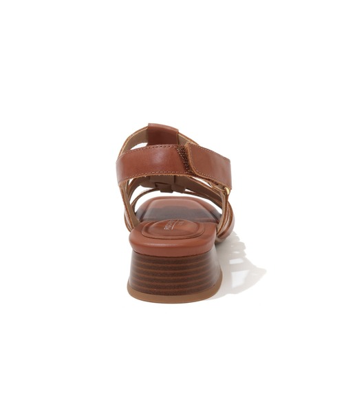 ROCKPORT(ロックポート)の「【WOMEN】 ティンズリー ウーブン サンダル(サンダル・レディース・ブラウン・25.0cm/24.0cm/23.0cm/24.5cm/23.5cm/22.5cm)」の8枚目の写真