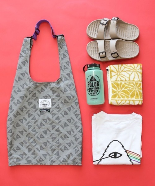 POLeR(ポーラー)の「【POLeR/ポーラー 別注】ストラップショッピングバッグ(エコバッグ/サブバッグ・レディース・グレー/オリーブ・FREE)」の10枚目の写真