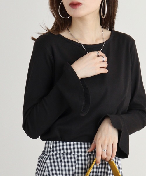 atONE(アットワン)の「綿フライス袖口フレア長袖カットソー(Tシャツ/カットソー・レディース・ブラック/チャコールグレー/杢グレー/オフホワイト/カーキ・M/LL/3L/L/4L)」の12枚目の写真